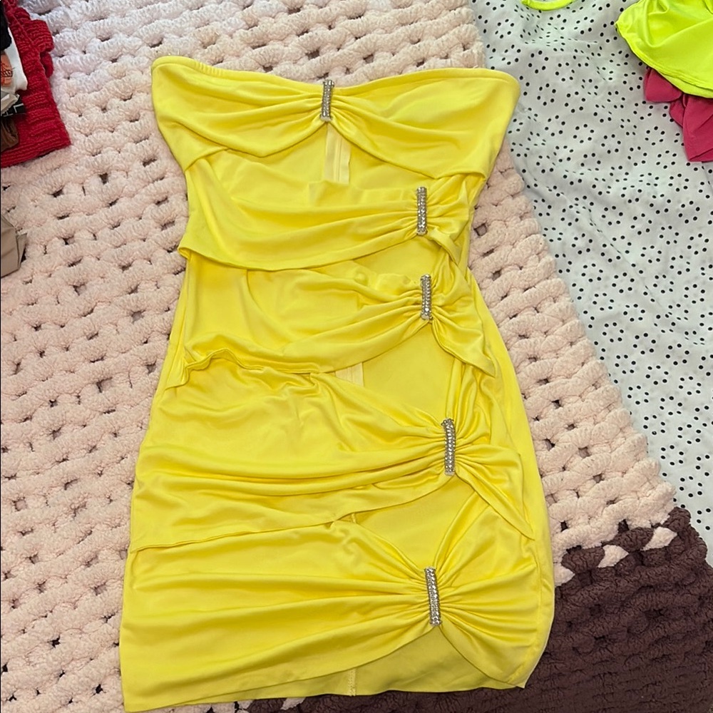 AKIRA Yellow Strapless Ruched Bodycon Dress